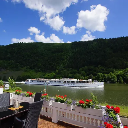 Moseljuwel Mit Exklusiver Sauna Und Indoor Pool Holiday home *